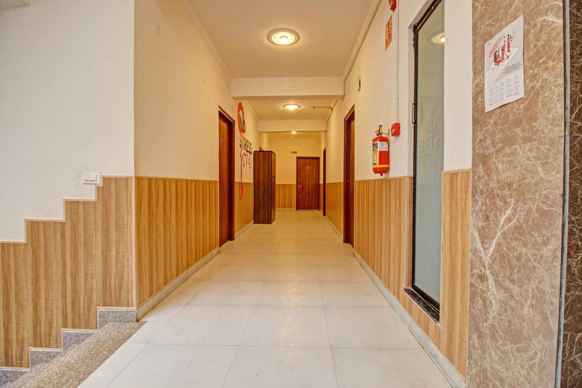 Hotel Super Townhouse Kachnar House Vikas Nagar Hasanganj Zewnętrze zdjęcie
