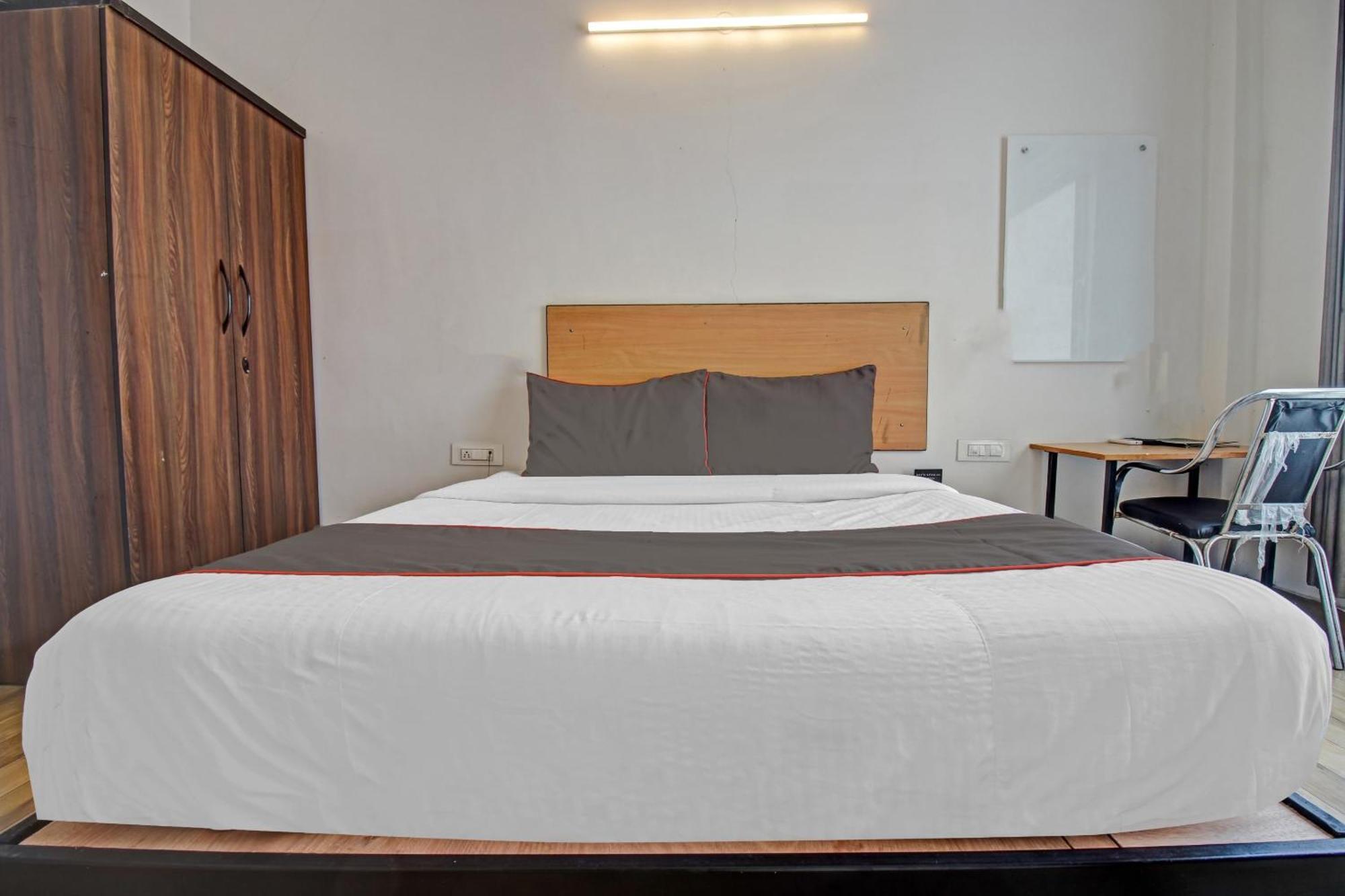 Hotel Super Townhouse Kachnar House Vikas Nagar Hasanganj Zewnętrze zdjęcie