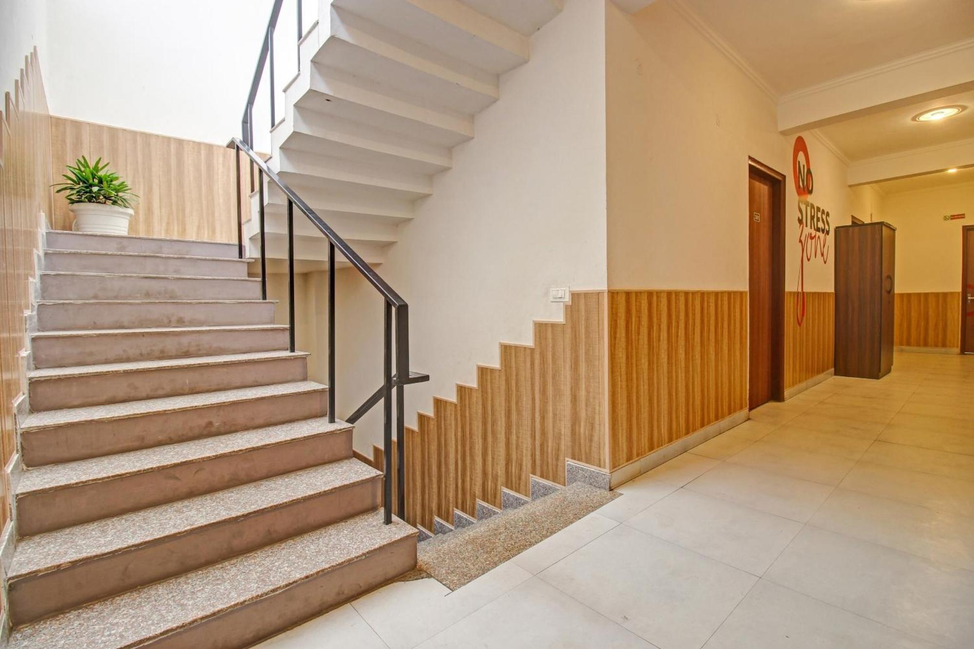 Hotel Super Townhouse Kachnar House Vikas Nagar Hasanganj Zewnętrze zdjęcie